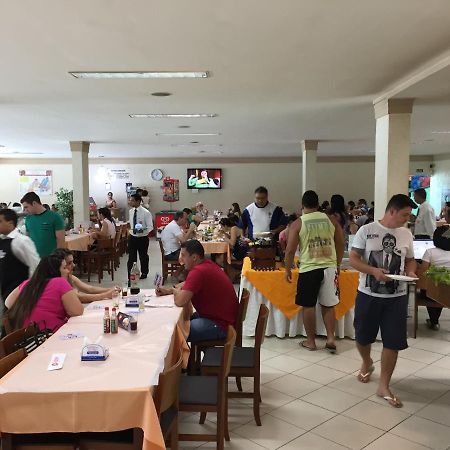 לינארס Hotel E Churrascaria Los Pagos מראה חיצוני תמונה